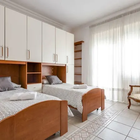 Garie Affittacamere * Roma